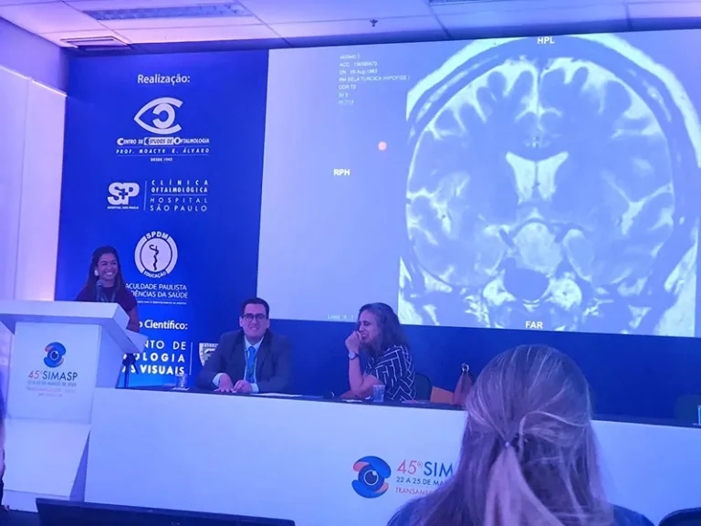 Participação na Sessão de Casos Clínicos de Neuroftalmologia no SIMASP 2023